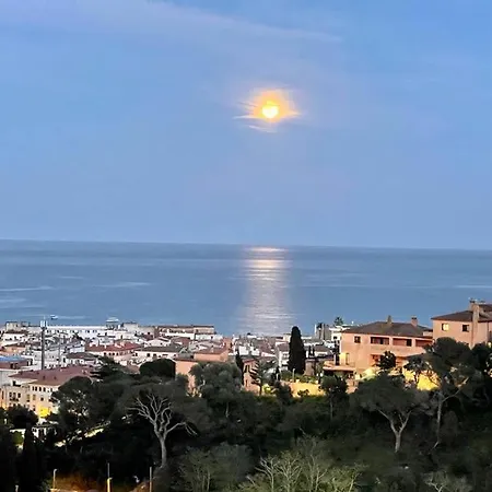 Lets Holidays Sea Views Apartment&pool In Sa Gabarra